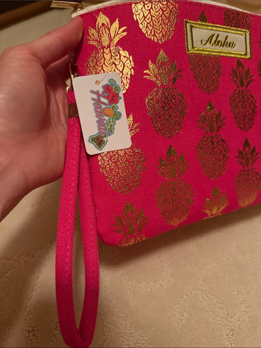 ALOHAS Pink Wristlet with Gold Pineapple Print